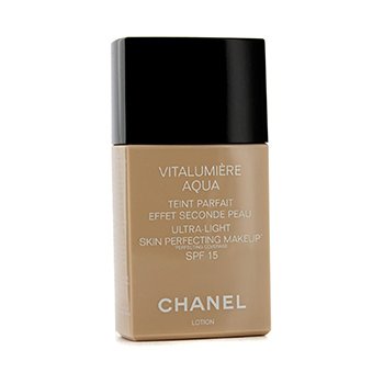 Chanel Lehký zkrášlující makeup s hydratačním účinkem - č. 10 Beige